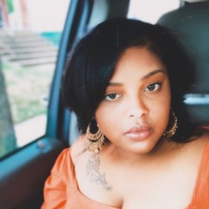 Meet your Posher, Ericka